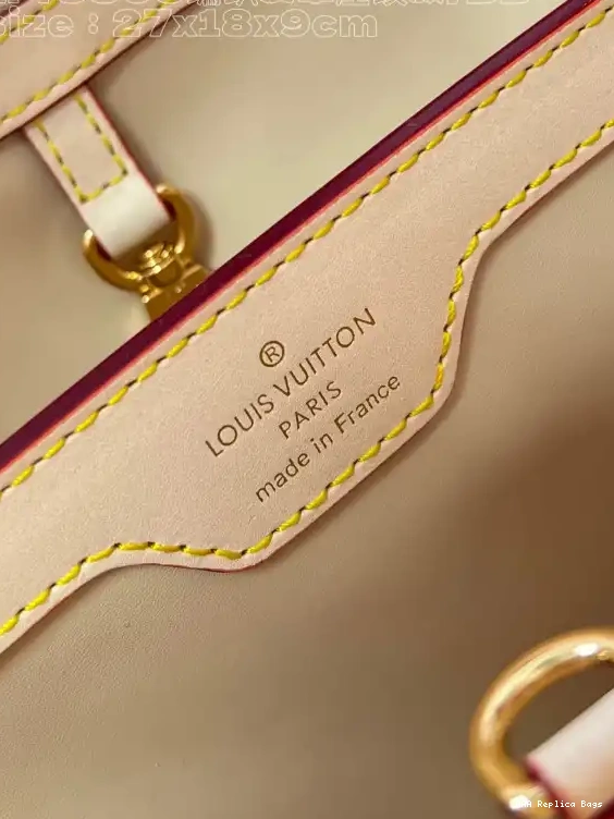 Aaa replica bags BB-27*18*9CM VUITTON LOUIS CAPUCINES 0704